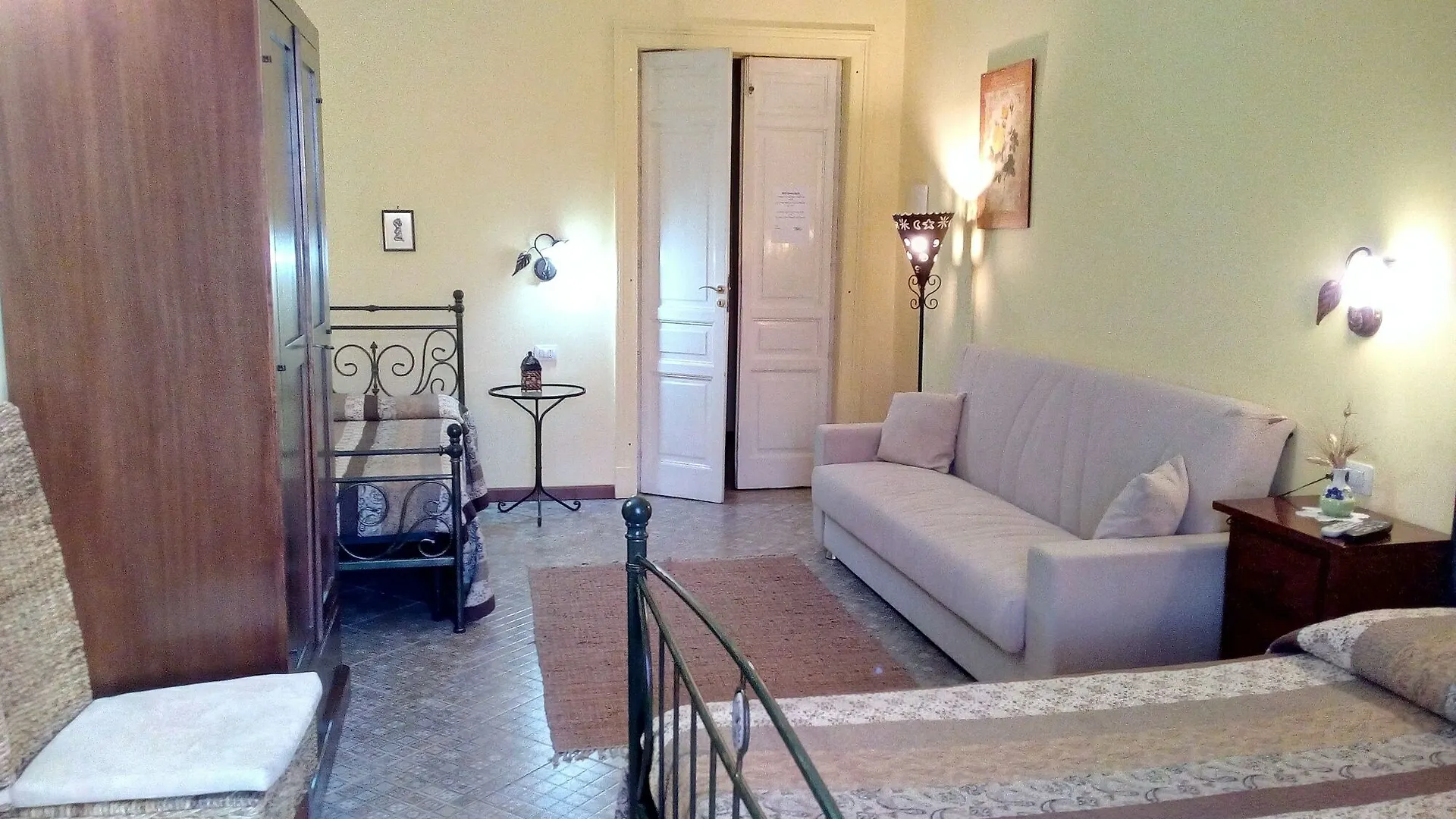 Palazzo Aprile Hotel Caltagirone 2*,