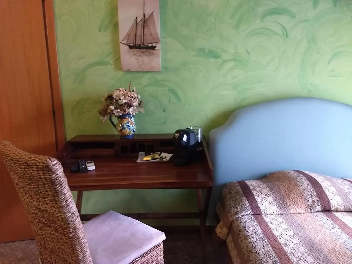Hotel Palazzo Aprile à Caltagirone Maison d'hôtes