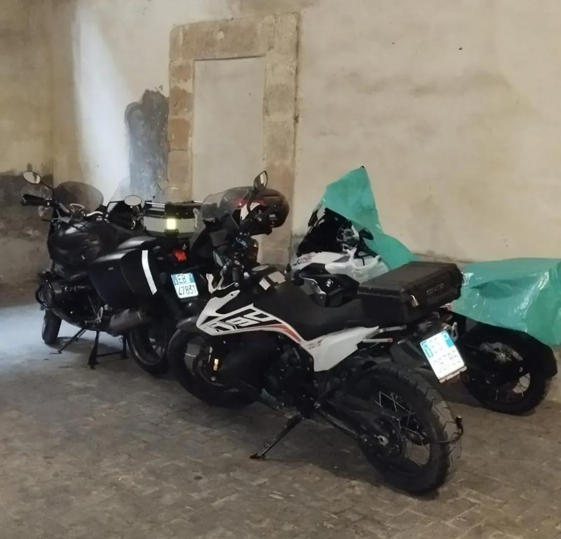 בית הארחה מלון קלטג'ירונה Palazzo Aprile