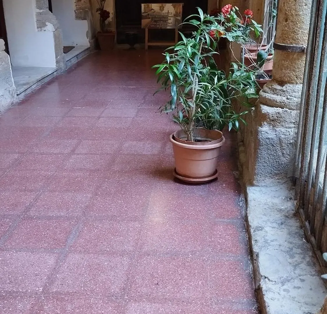 Hotel Palazzo Aprile à Caltagirone Maison d'hôtes